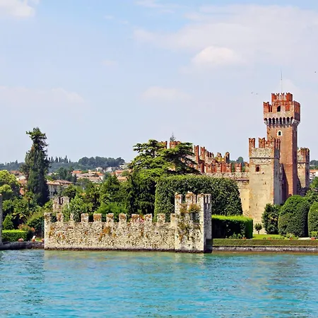 Charming In With Swimming Pool Holiday home Lazise